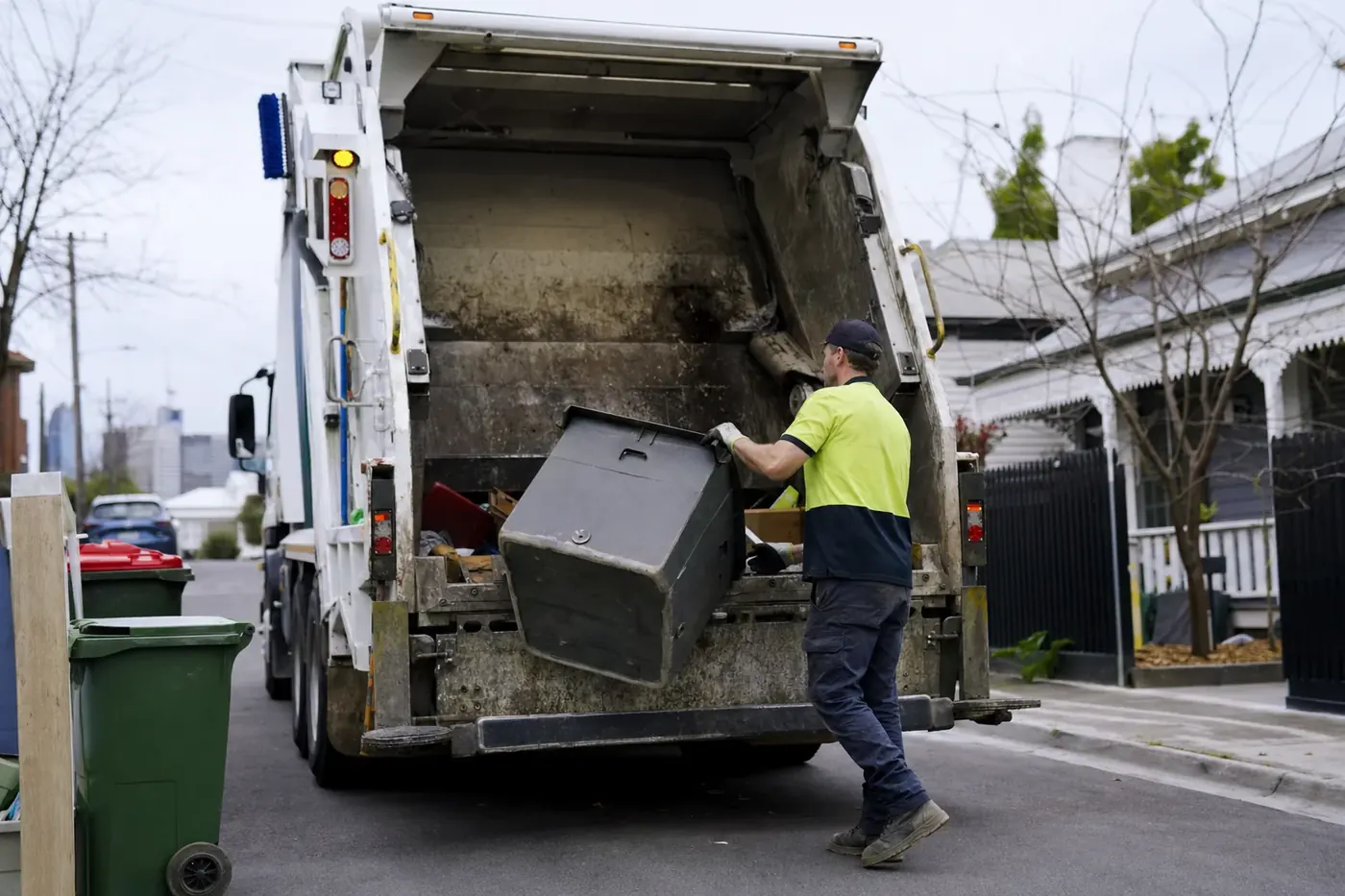 Melbourne waste removal business winning new exclusive enquiries
